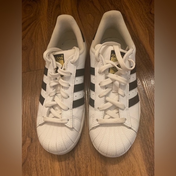 adidas Other - Adidas tennis. Size 4
